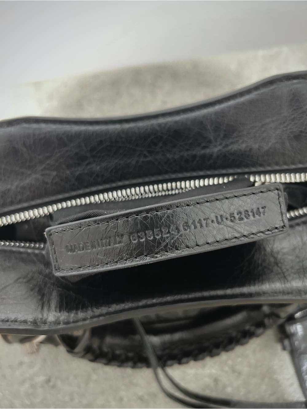 Balenciaga Neo Cagole Black Leather City Hand Bag - Picture 6 of 12